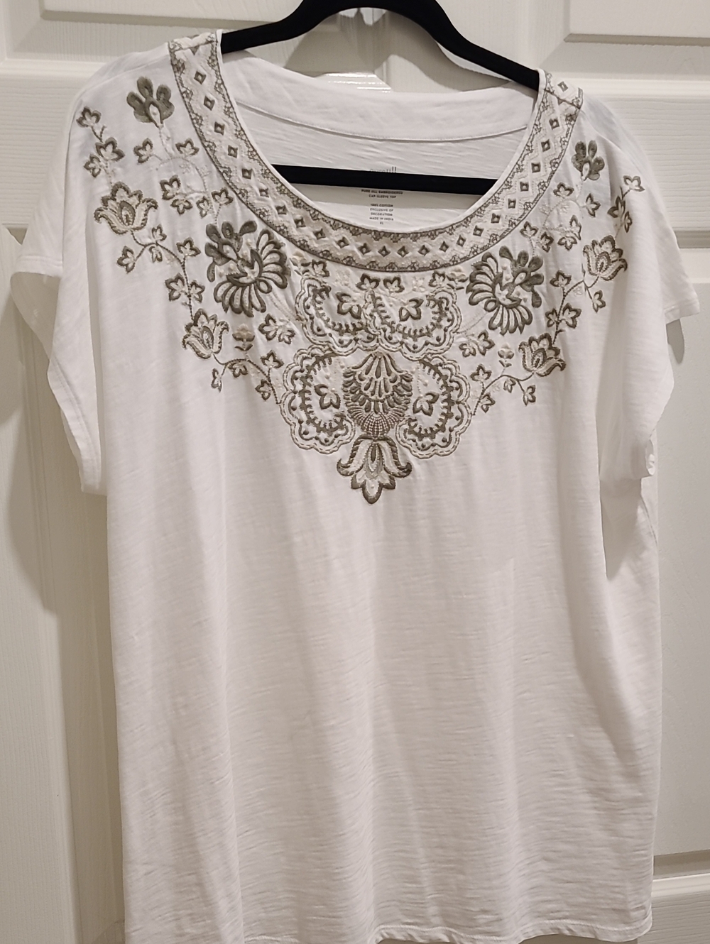 JJill Embroidered Scoop Neck Women’s Top - White with Light Olive Green  Detail